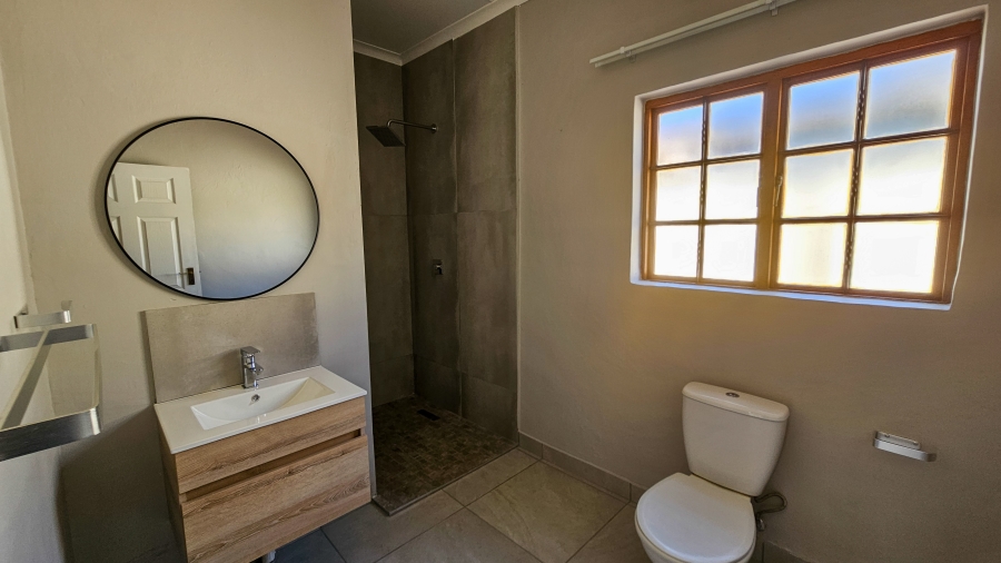 To Let 3 Bedroom Property for Rent in Meerhof North West